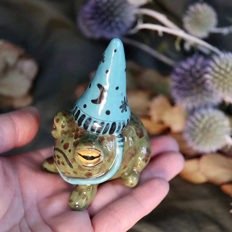 Witch Hat Little Frog Statue R - đánh giá và giá Outdoor Furniture Resin